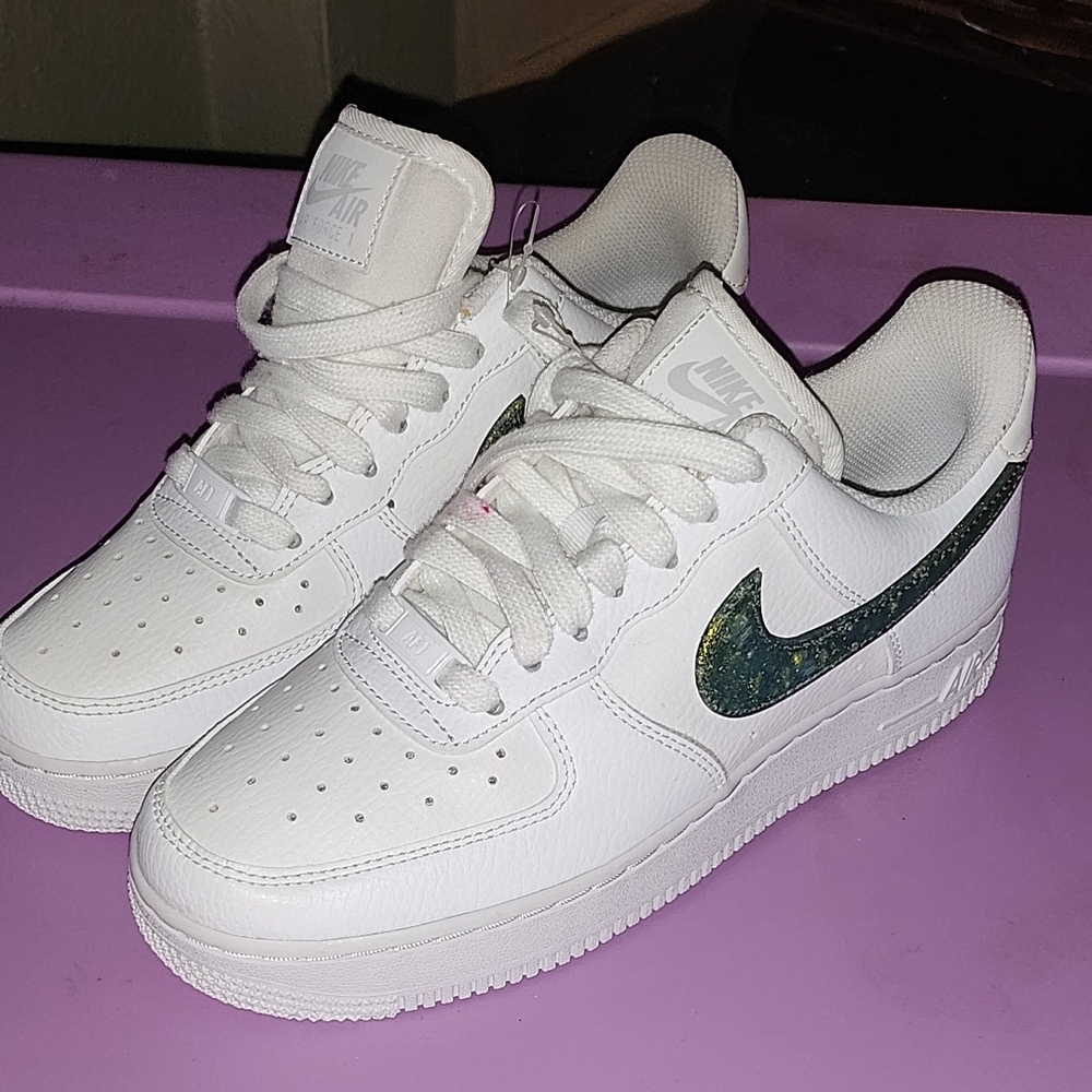 Nike White Sneakers with Green Swoosh